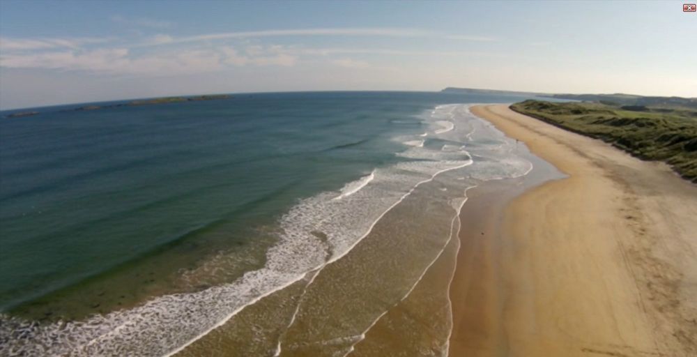 Hotel Adelphi Portrush Exterior foto Aerial view of the beach