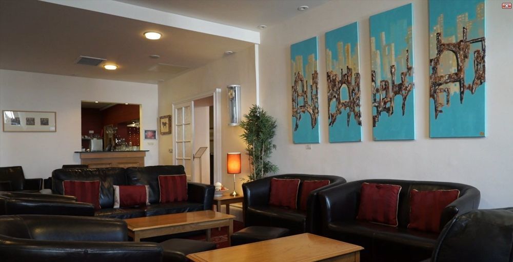 Hotel Adelphi Portrush Exterior foto The lounge at the airport